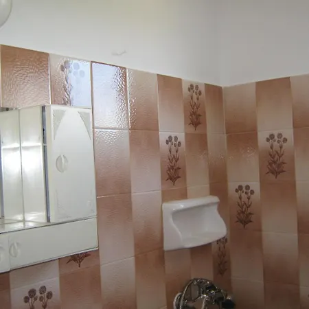 Venetia אסטריס